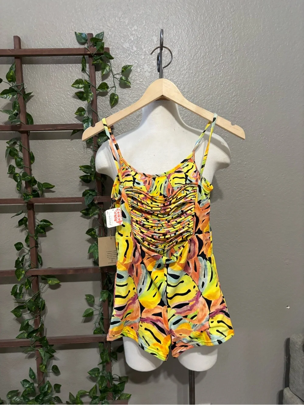 Free People Stone Cold Fox Bobby Surf Suit 1 Pc Swimsuit Yellow Leaf Print